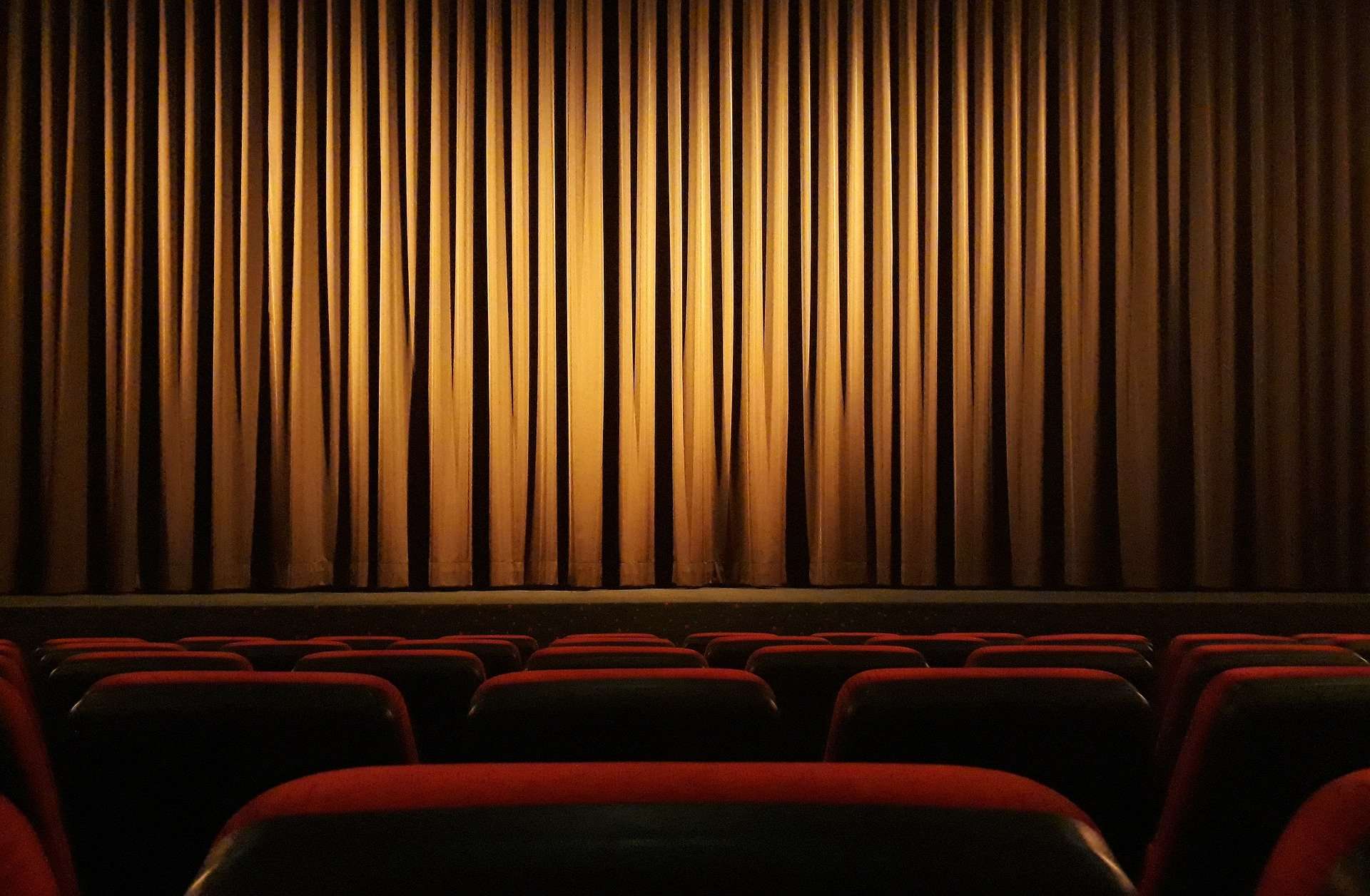 cinema 4609877 1920