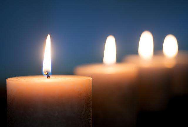 candle gfff4fe069 640