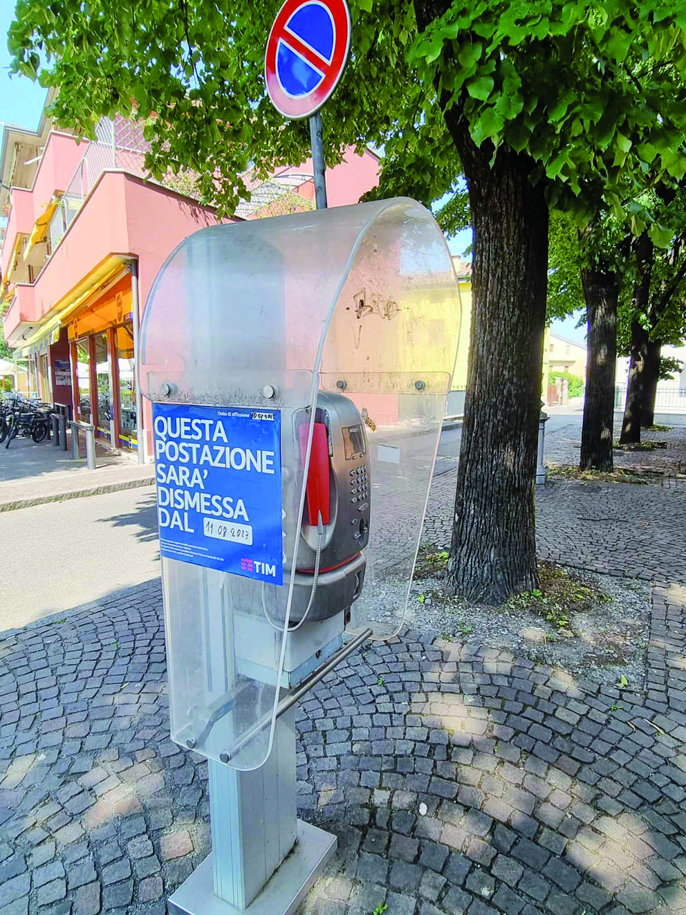 ADDIO ALLE CABINE TELEFONICHE