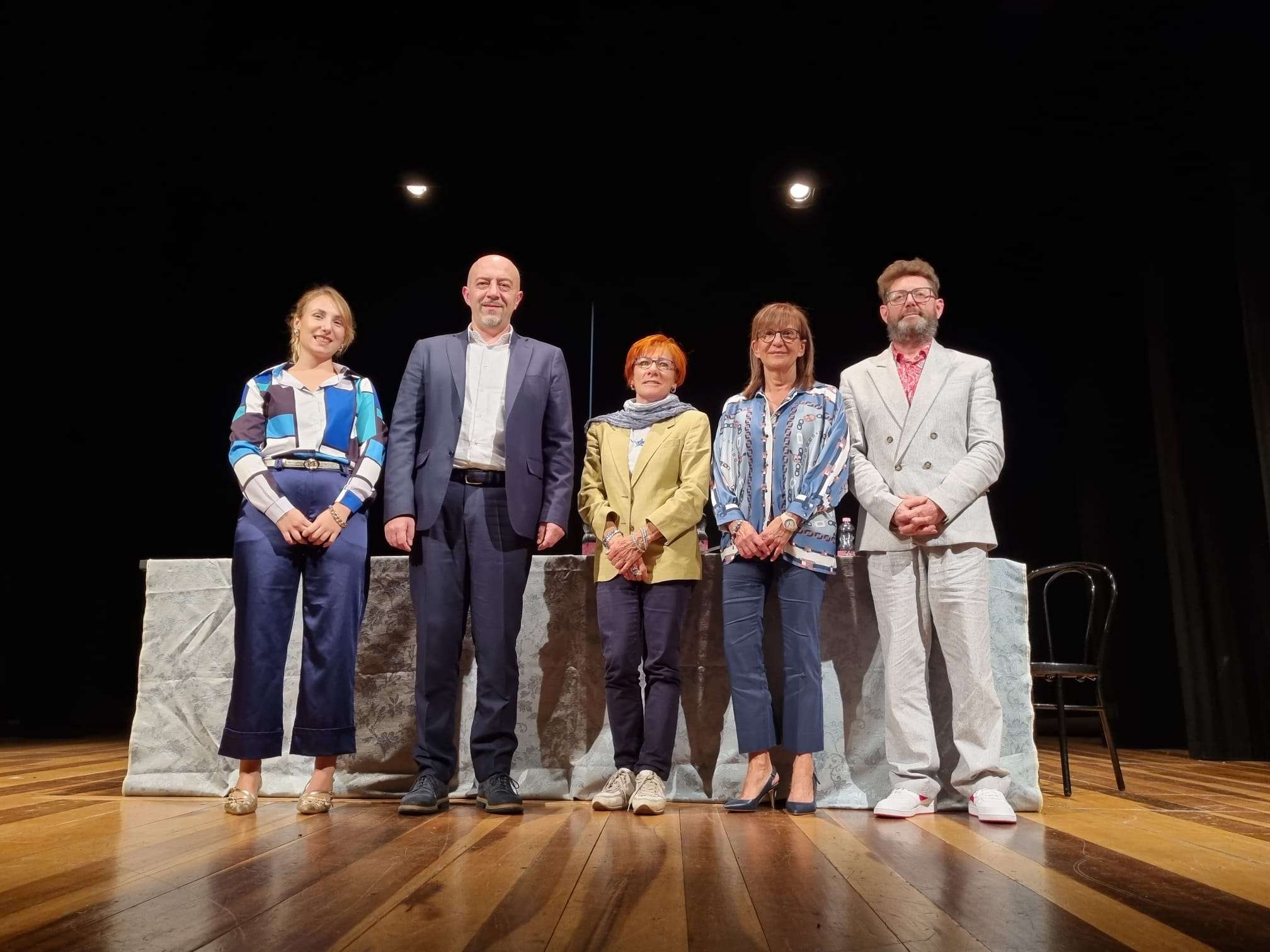 Stagione Teatro Bonoris da sinistra Varone, Togni, Mori, Vanoli, Boschetti
